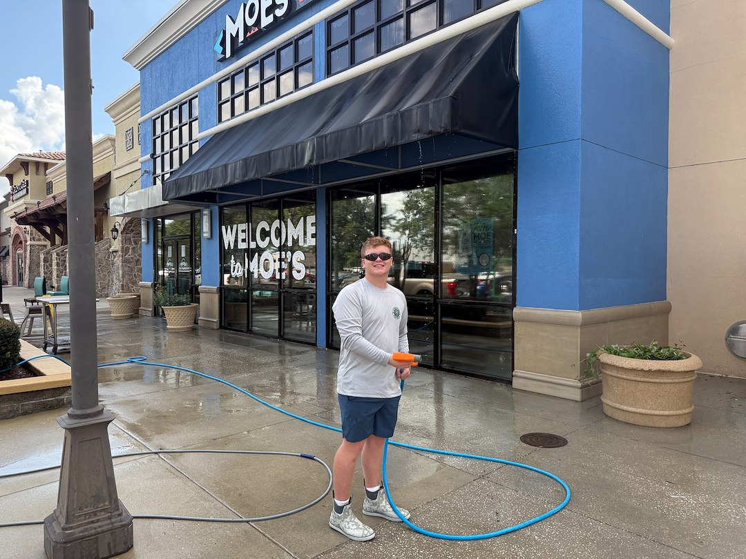 Building Washing and Window cleaning at Moe's Southwest Grill in Pensacola, Florida Cordova Mall for the new remodel of the restaraunt.