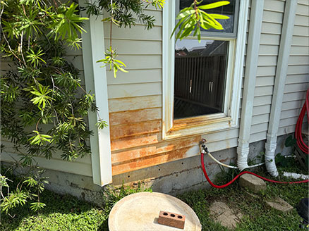 Before-Gulf-Breeze-irrigation-rust-staining-lifted