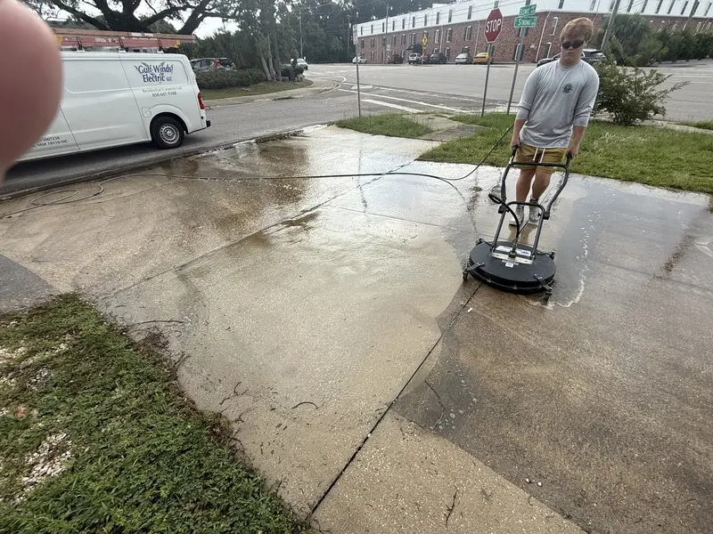 Milton-fl-Commercial-Driveway-cleaning