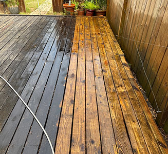 Deck-Cleaning
