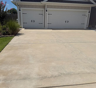 Driveway Cleaning & Sealing in Gulf Breeze