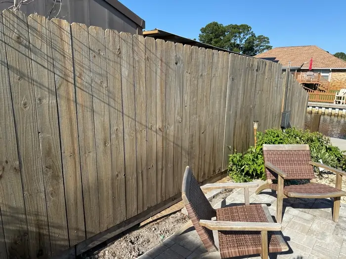 fence-cleaning-polynesian-isles-gulf-breeze