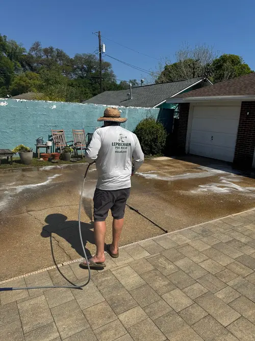 midway-fl-dock-boathouse-cleaning-waterfront-pressure-washing
