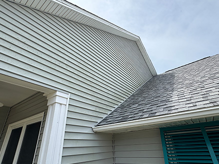 House Washing Gulf Breeze siding before cleaning